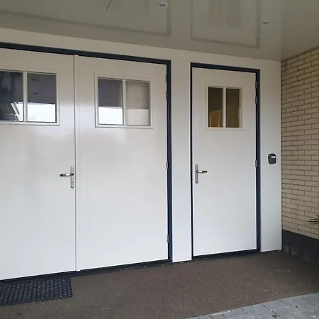 Gæstehus De Brinkparel 4*